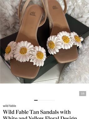 wild fable Tan Sandals with White & Yellow Daisy Embellishments